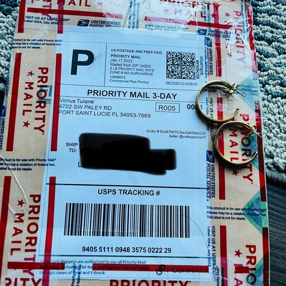 SCAM ALERT!!!!' Watch out for this buyer!!!!venuscloset2022 is a thief! - Picture 3 of 7